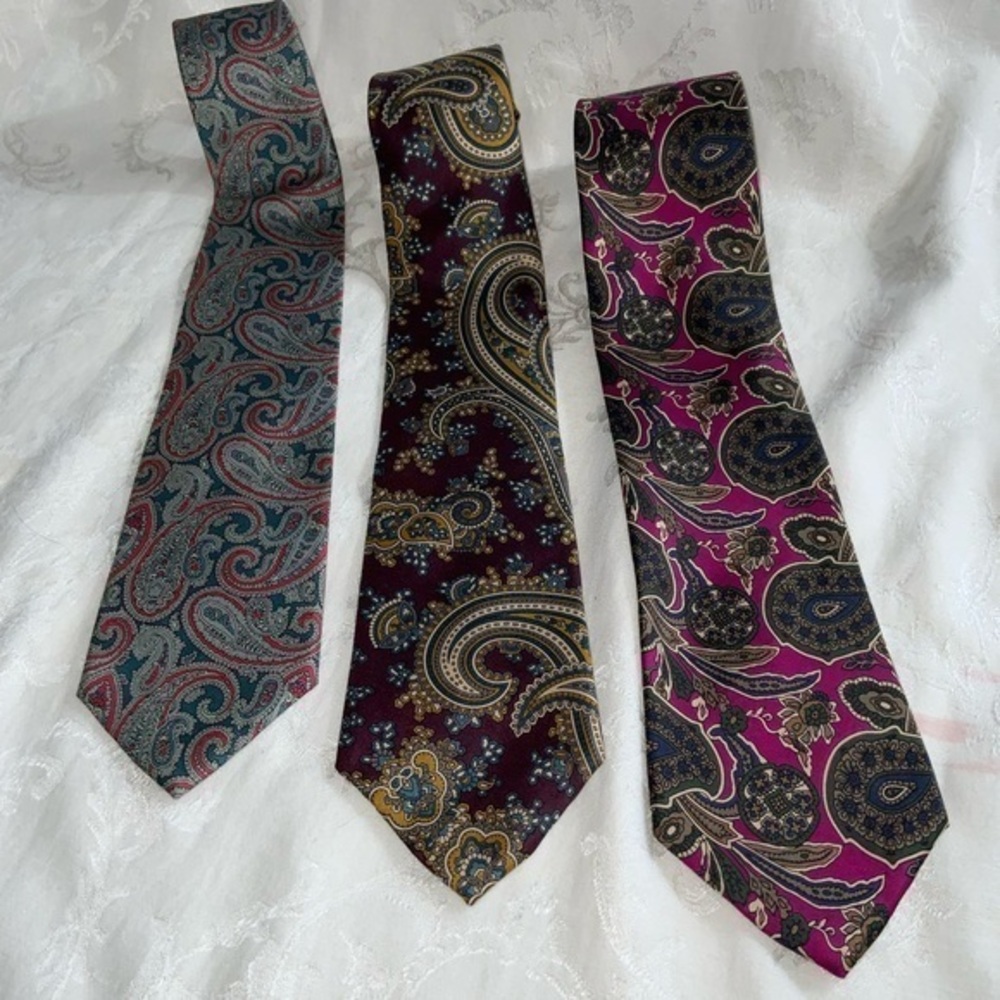 3 Hastings Bay 100% Imported Silk Multicolored Paisley Ties. Purples Blues Tans